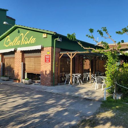 Alberg Restaurant Bellavista Santa Pau Exteriér fotografie