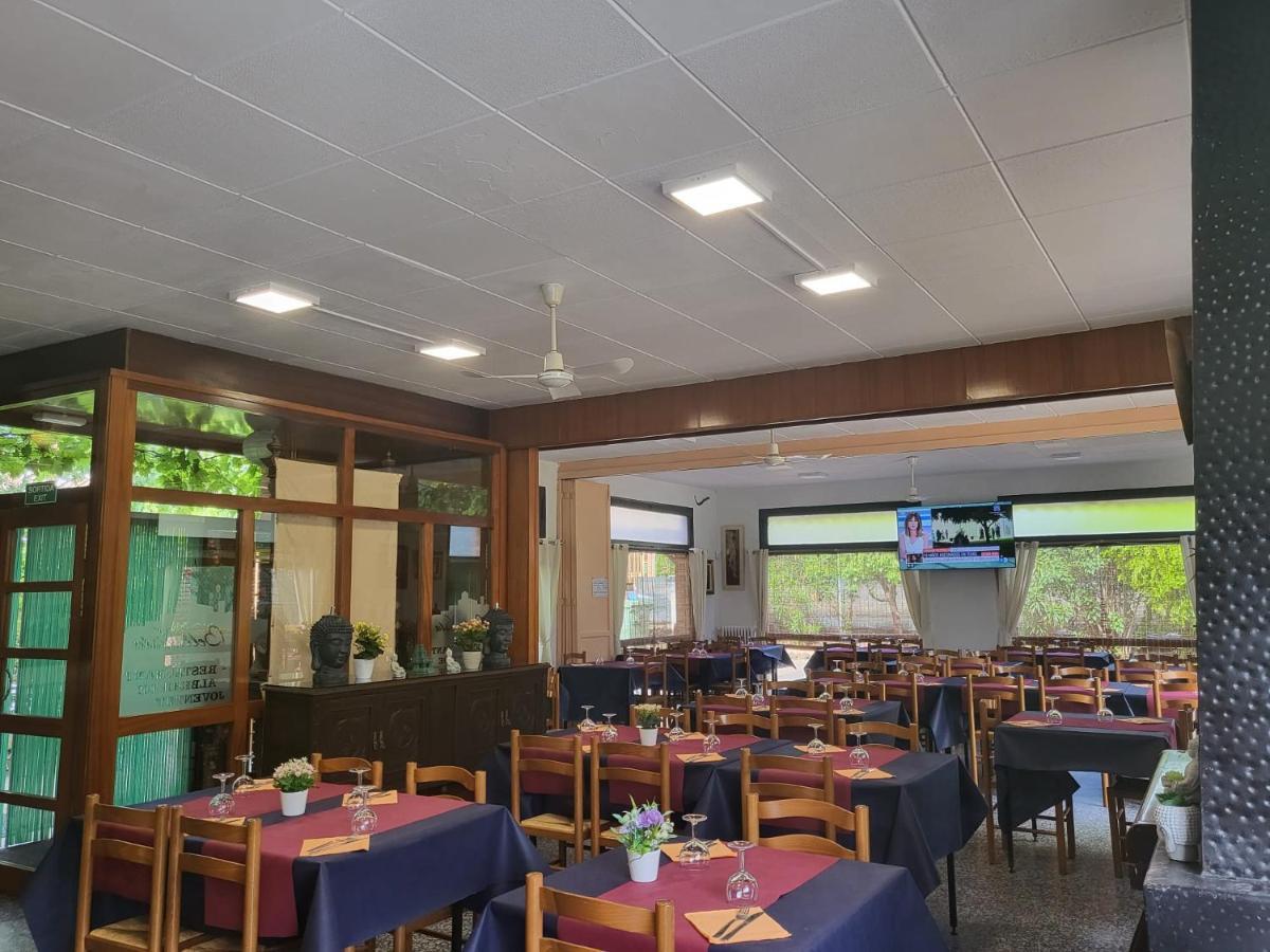 Alberg Restaurant Bellavista Santa Pau Exteriér fotografie