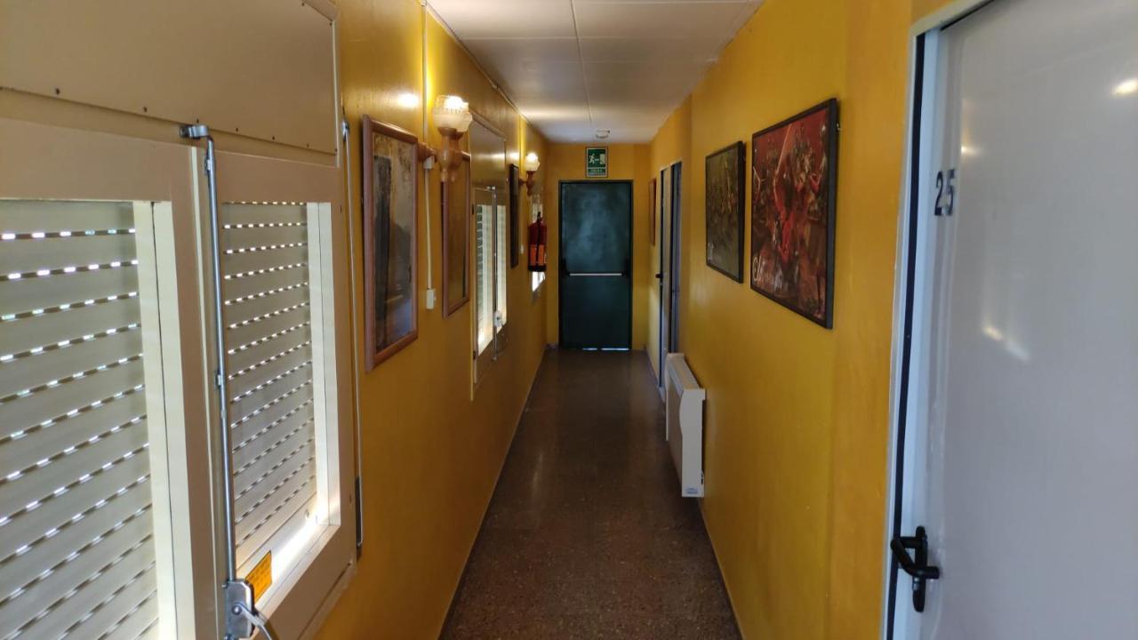 Alberg Restaurant Bellavista Santa Pau Exteriér fotografie